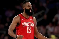 雷速体育比分直播-火箭客场擒猛龙，哈登强势表现