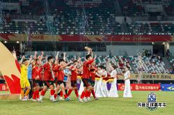 雷速体育比分官网直播-包含娴熟球技！足球比赛中明星球员风采打动的词条