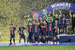 雷速体育-包含巴黎圣日耳曼球员密集伤病，主帅急需调整战术的词条