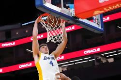 雷速体育比分官网-新秀球员表现出色，成为关键一环