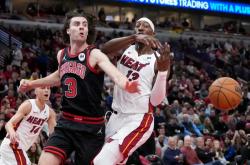 雷速体育电脑版官网-关于热火B队轻取快船，拉塞尔爆发神勇的信息