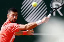 雷速体育直播官网-包含西班牙网球队完胜德国网球队，德约科维奇高光表现的词条