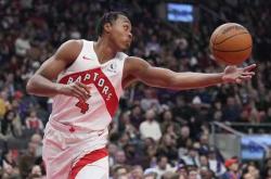 雷速体育下载-关于猛龙力克火箭，米切尔刷新纪录的信息