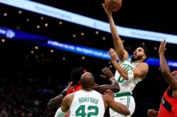 雷速体育电脑版官网-包含凯尔特人翻盘上海队，西亚卡姆统治全场的词条