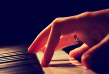 雷速体育app-100T鏖战DK,Huni制霸全场:电竞世界的传奇瞬间