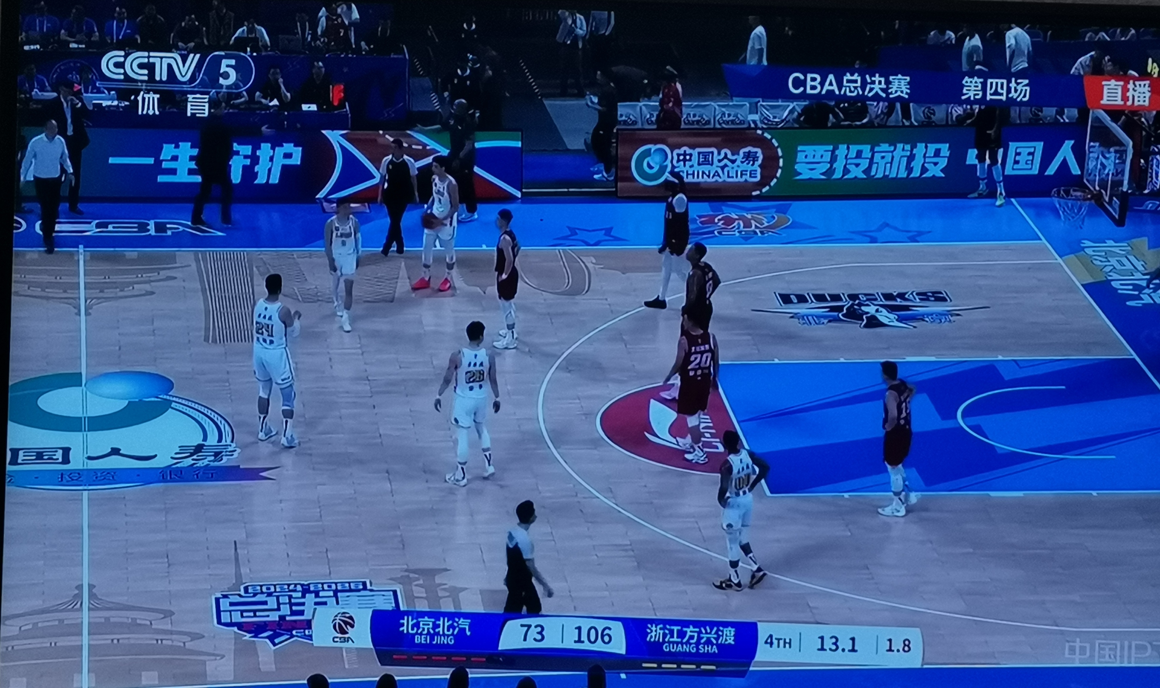 广厦男篮实力横扫，晋级篮球联赛半决赛