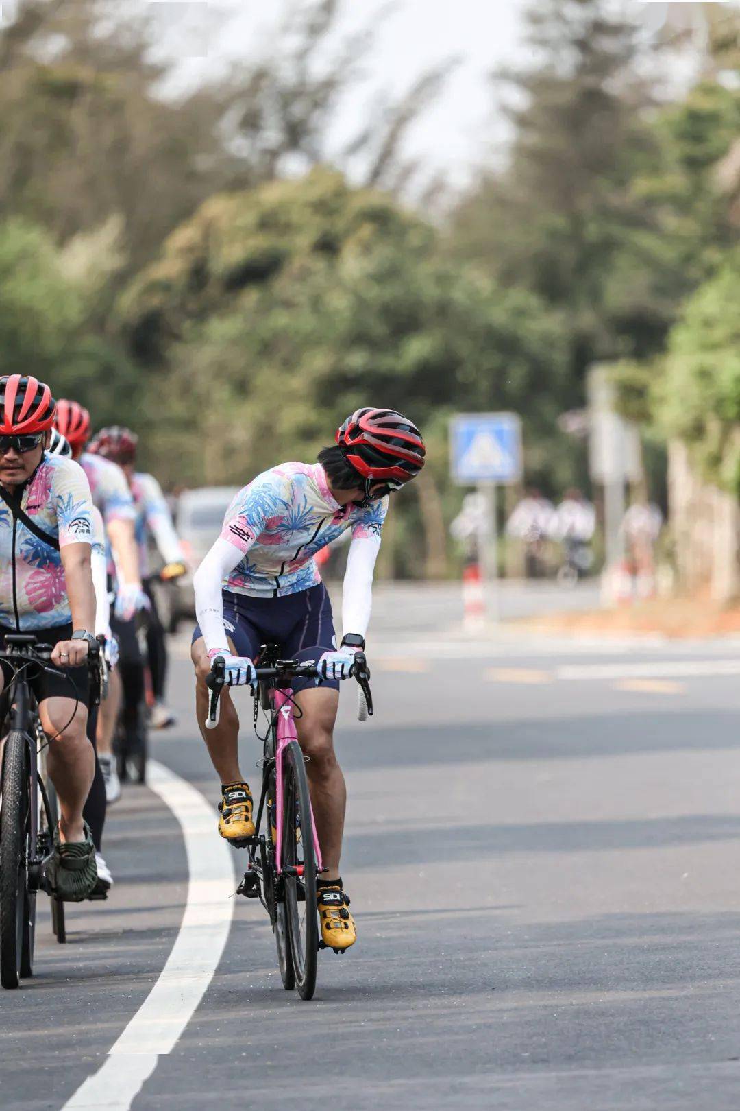 关于全队合力竭力进攻，海洋人突围之后再进步的信息